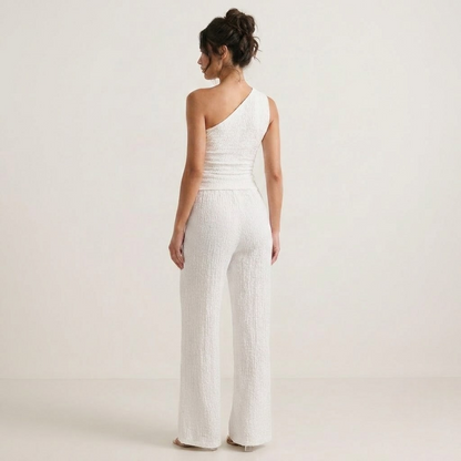 White Shoulder Flow